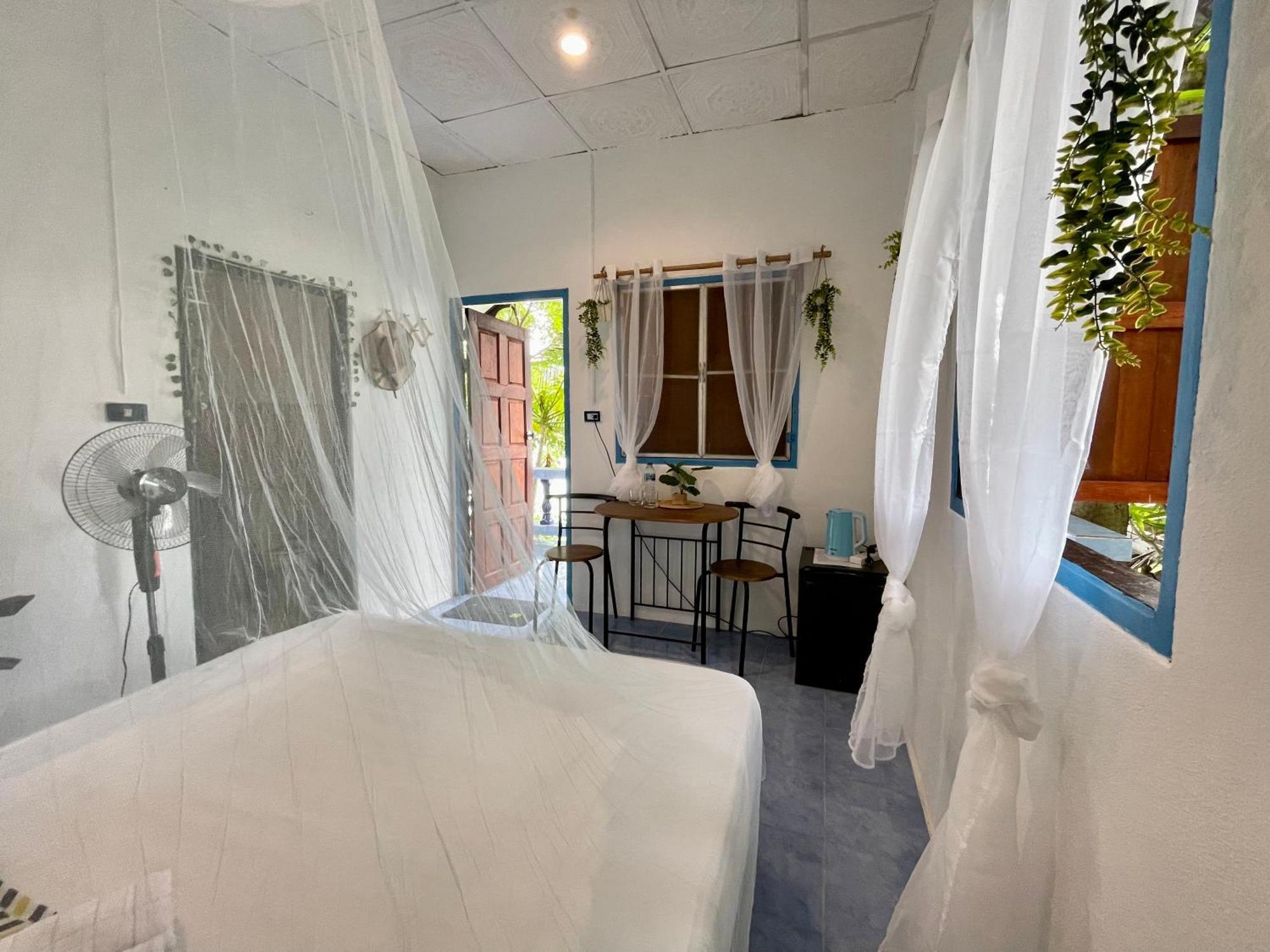 Secret Place Hotel And Restaurant Хаад Яо Номер фото